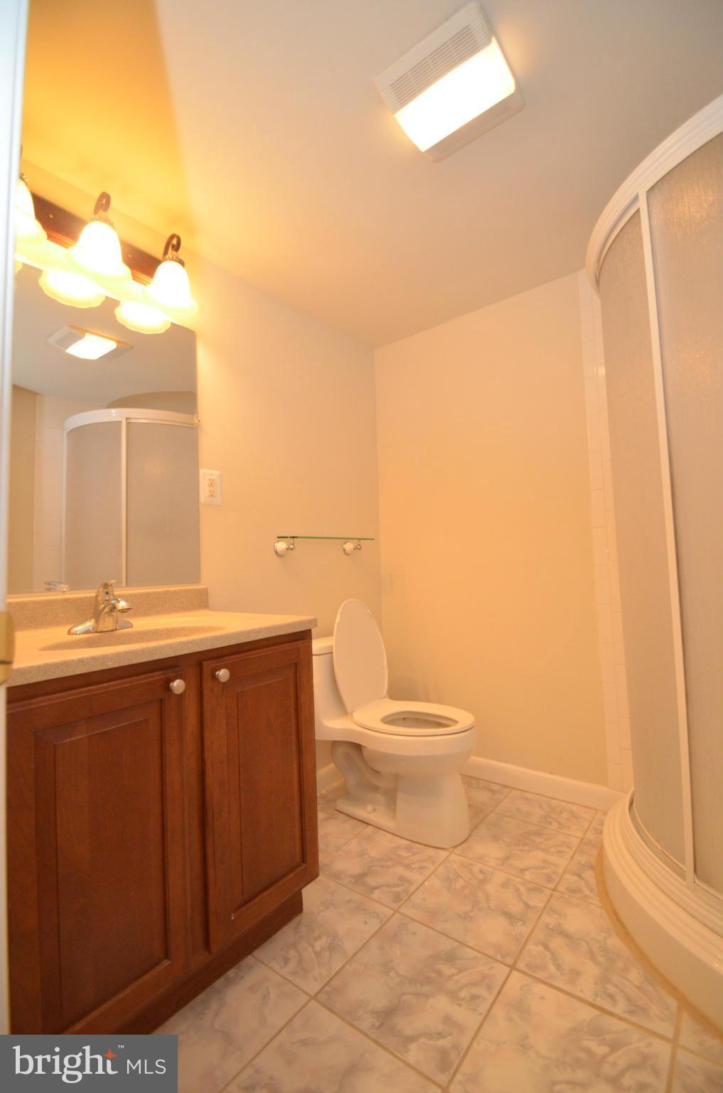 7007 Vismanco Lane Clinton, MD 20735 - Photo 24 of 28 Bath