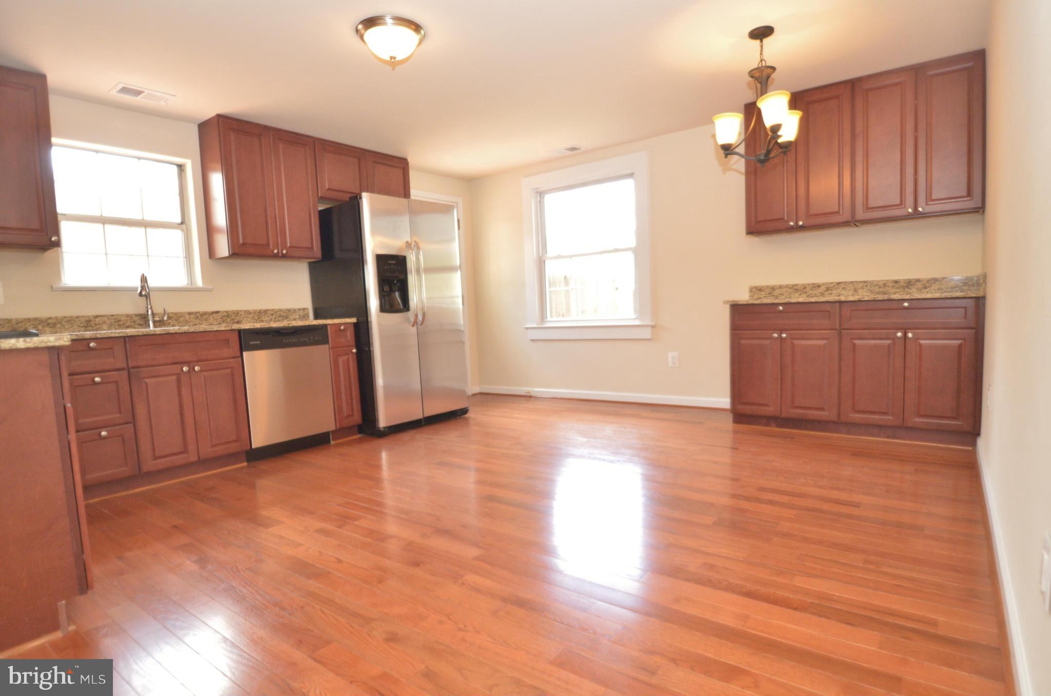 7007 Vismanco Lane Clinton, MD 20735 - Photo 6 of 28 Kitchen