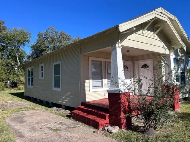 $1,500 | 1925 11th Street, Port Arthur, TX 77640
