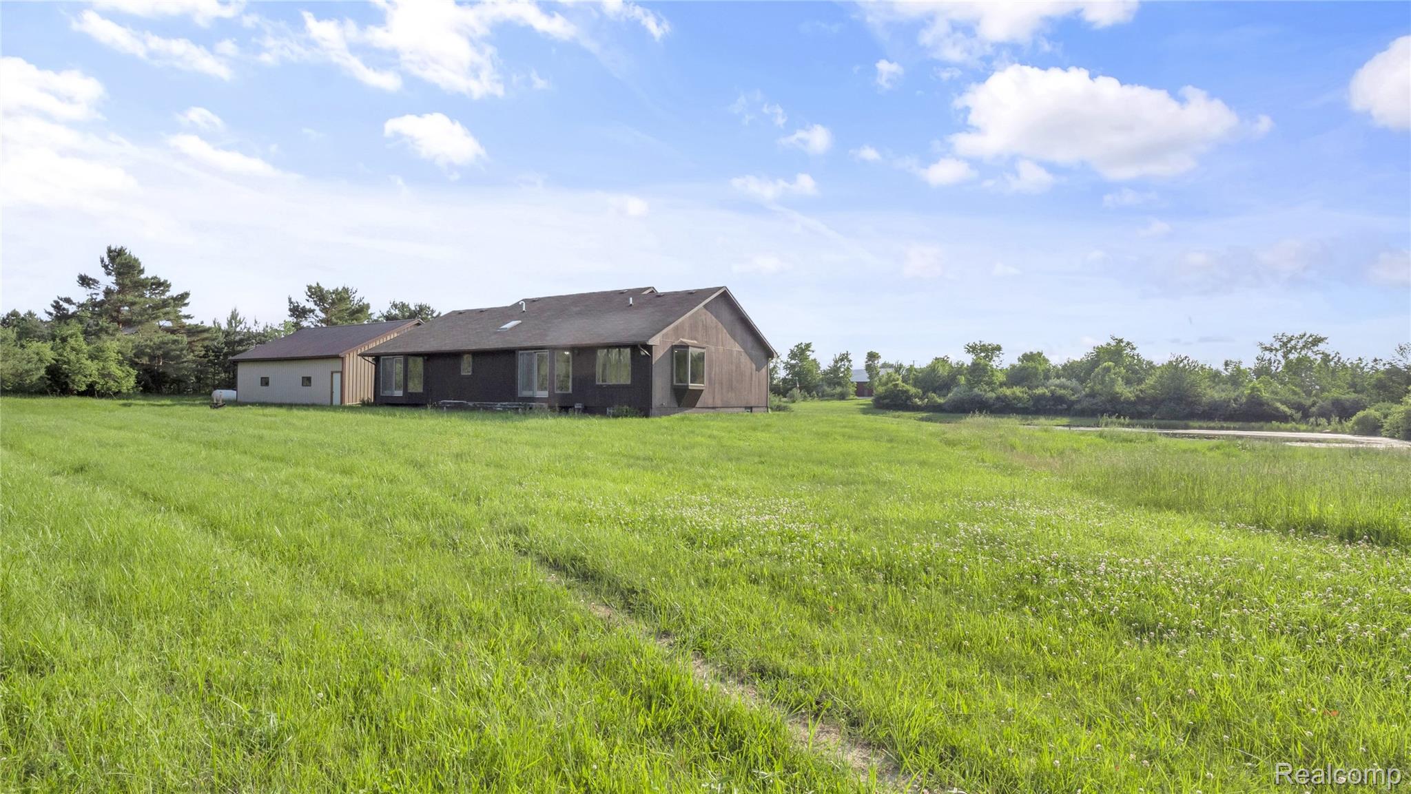 5050 Burton Road Capac, MI 48014 - Photo 54 of 94 059-046-5050-burton-road-mussey-township-mi-finish-030.jpg