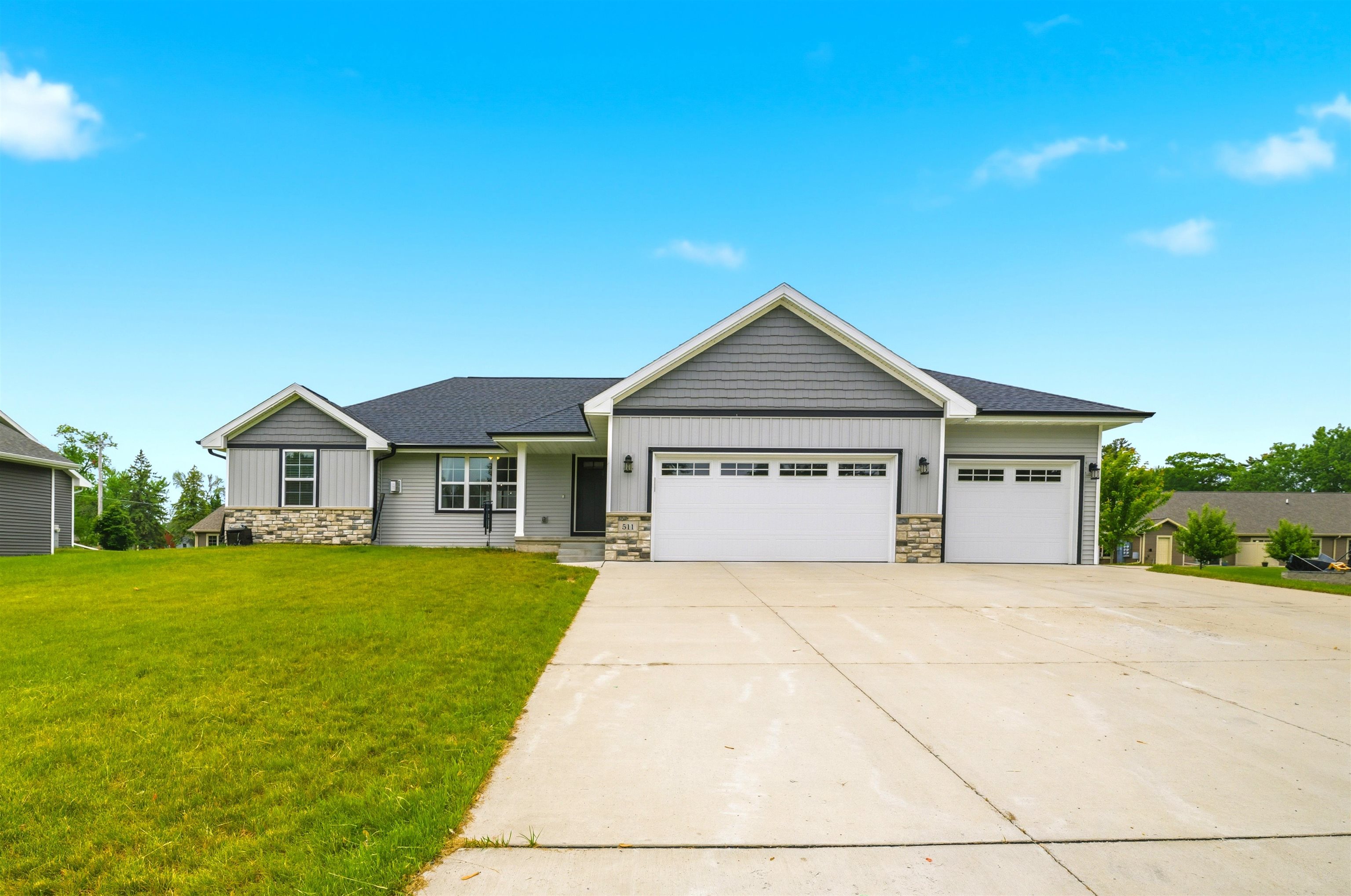 511 Adams Street Oconto, WI 54153 - Photo 1 of 42
