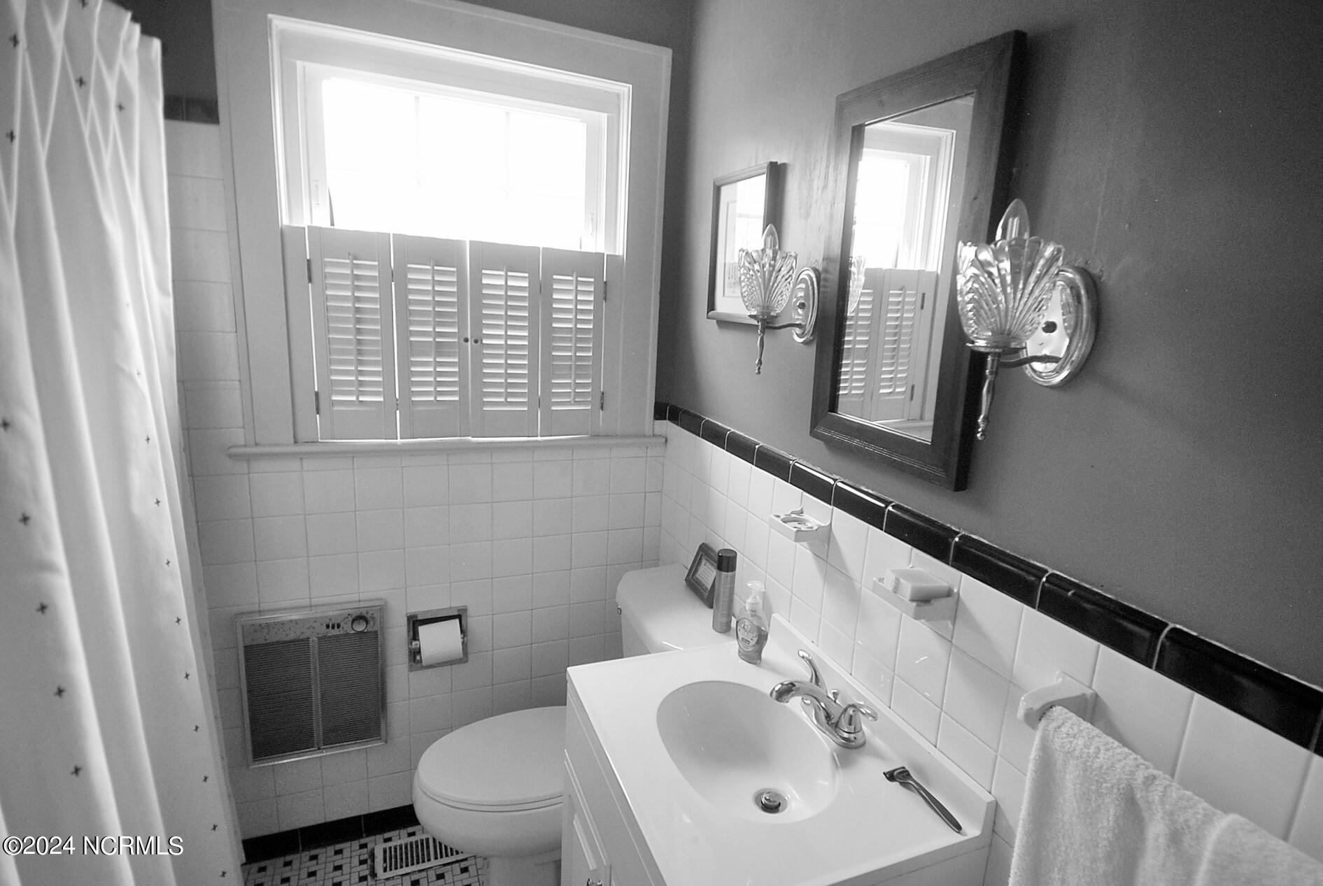 106 Cedar Street Colerain, NC 27924 - Photo 17 of 40 DSC_2456 (2)