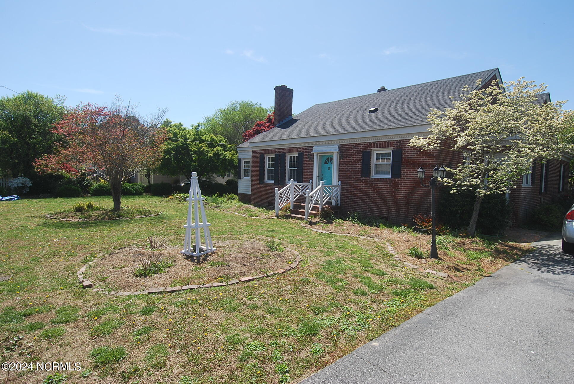 106 Cedar Street Colerain, NC 27924 - Photo 2 of 40 DSC_2487