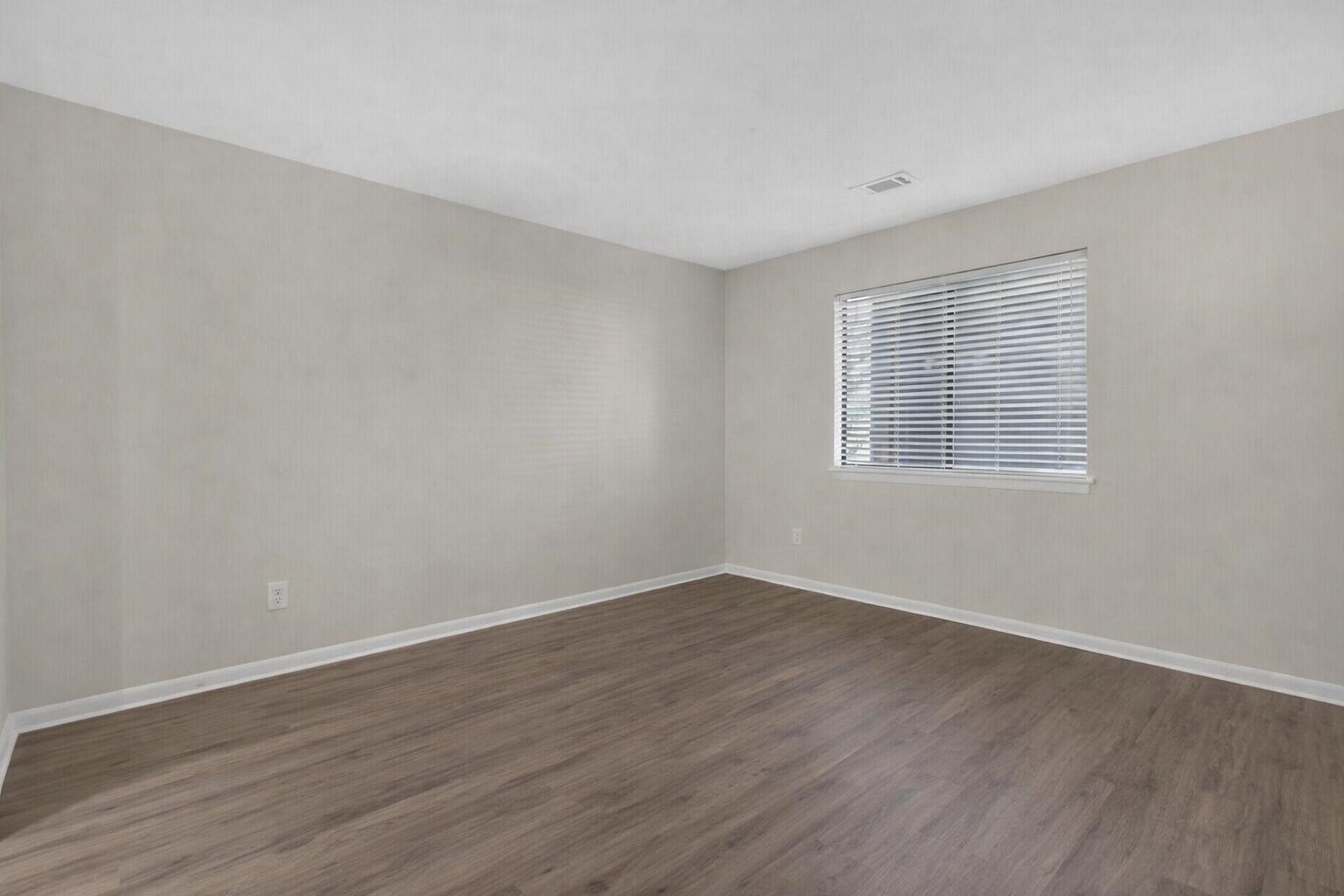 1530 Fort Johnson Road, Unit 2B Charleston, SC 29412 - Photo 11 of 22 ChatGPT Image Mar 16, 2026, 04_47_59 PM