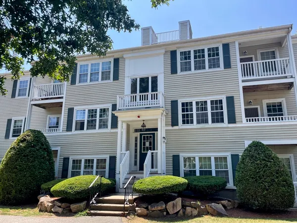 $3,100 | 700 Brookside Drive, Unit G, Andover, MA 01810