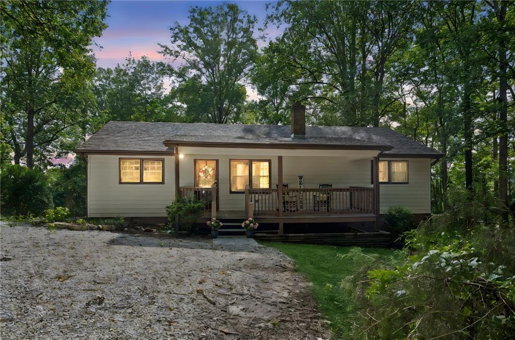 3324 Brockton Road Jefferson, GA 30549 - Photo 1 of 1 a front view of a house with garden