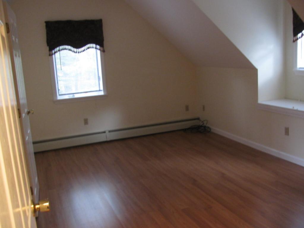 13 Windsor Way Barnstead, NH 03225 - Photo 8 of 10 Gallery Image 8