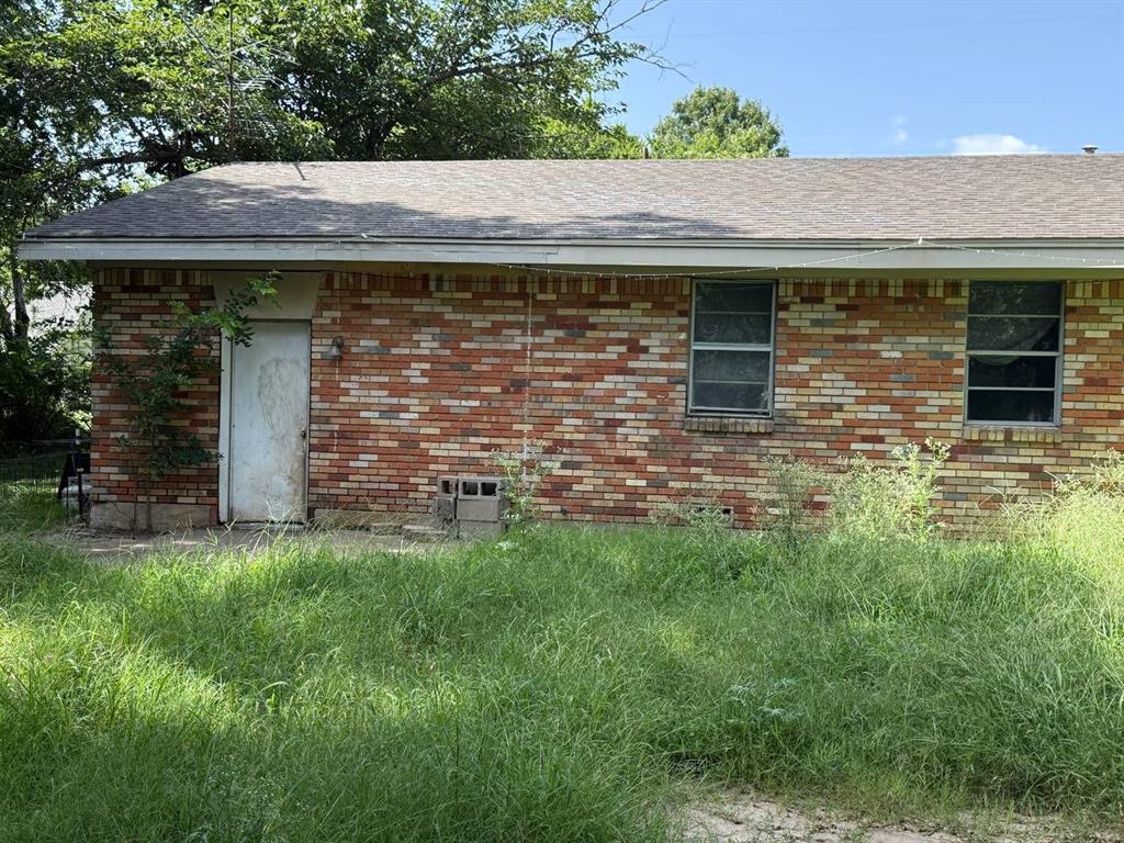 802 North Main Street Tioga, TX 76271 - Photo 4 of 20