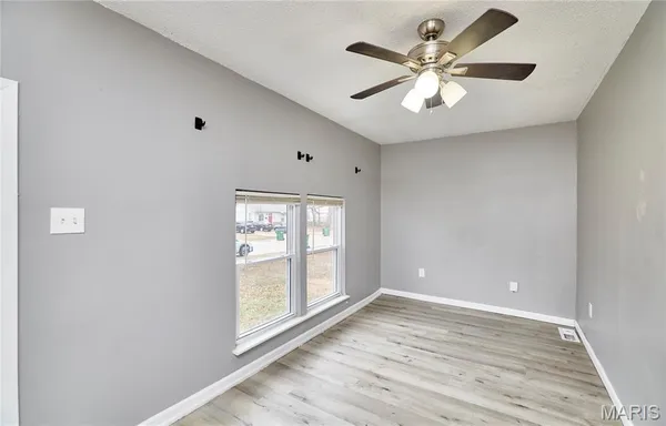 $200,000 | 900 North Elm Avenue, Webster Groves, MO 63119