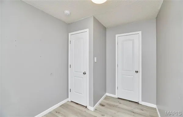 $200,000 | 900 North Elm Avenue, Webster Groves, MO 63119