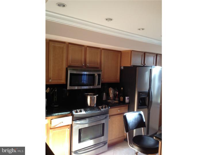 13022 Townsend Road, Unit B2 Philadelphia, PA 19154 - Photo 2 of 17 Kitchen