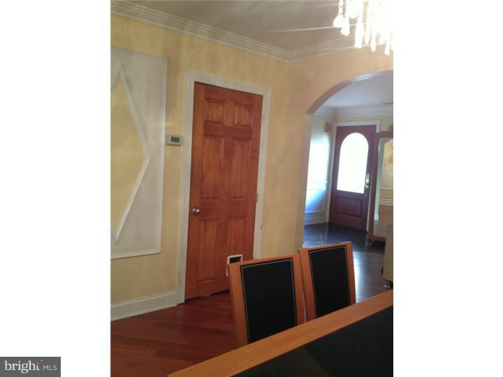 13022 Townsend Road, Unit B2 Philadelphia, PA 19154 - Photo 4 of 17 Dining Room