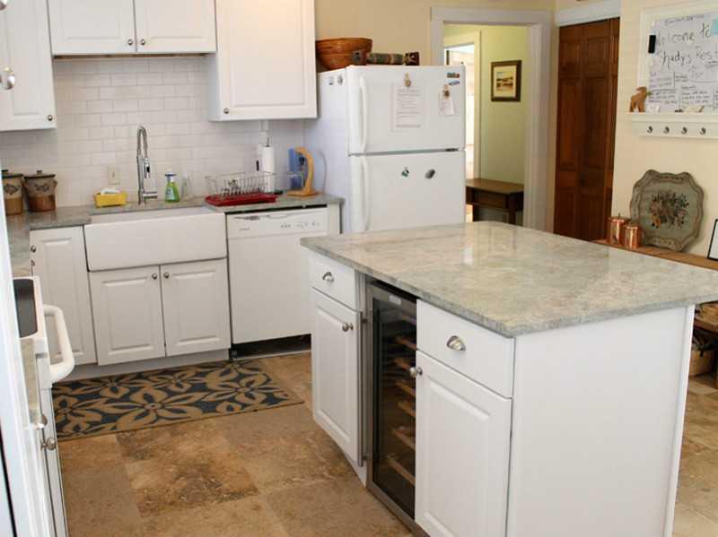 14 Upper Dunbar Road Seal Harbor, ME 04675 - Photo 6 of 17 Kitchen.