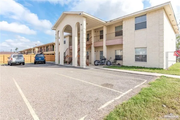 $750 | 216 Gastel Circle, Unit 1, Edinburg, TX 78539