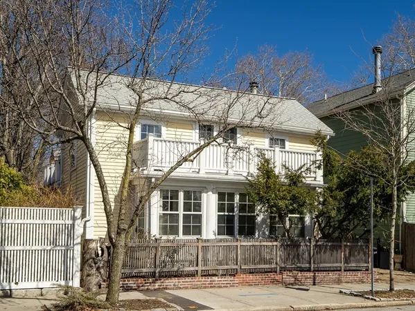 $1,495,000 | 239 Mt Auburn Street, Unit 239, Cambridge, MA 02138