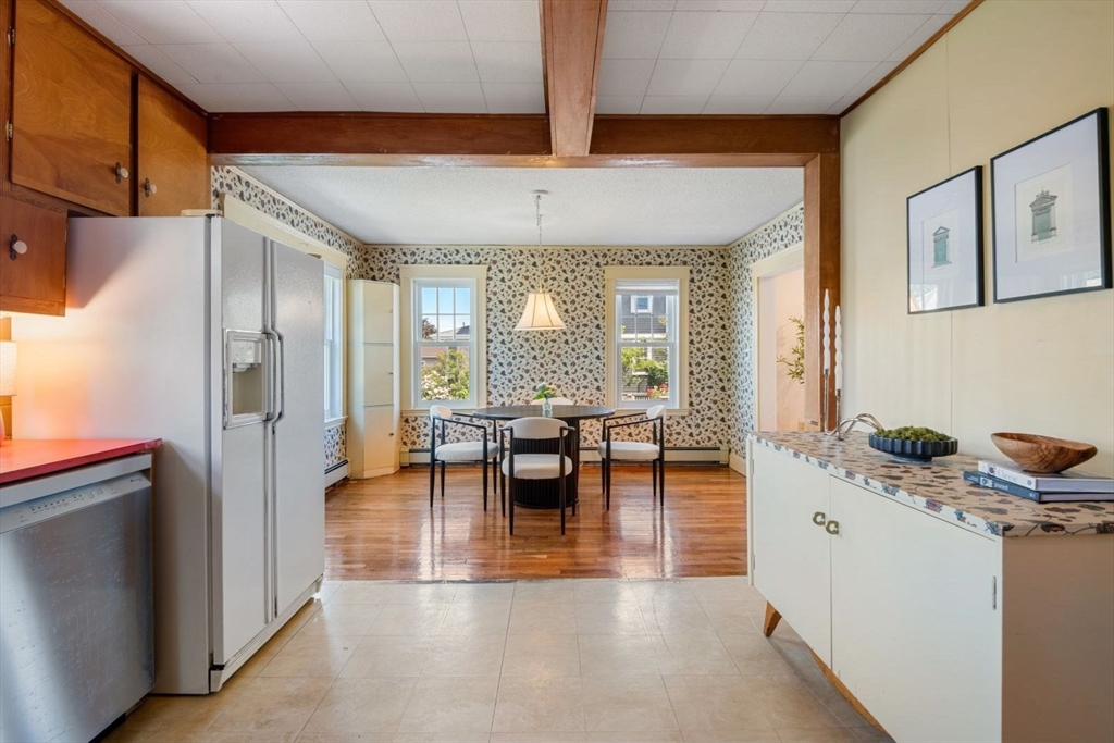 65 Narragansett Road Quincy, MA 02169 - Photo 11 of 31