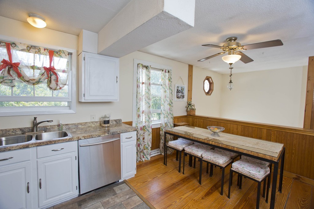 18 Pinnacle Road Monson, MA 01057 - Photo 5 of 28