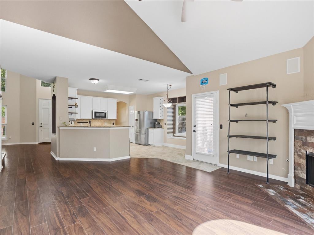 2878 Ridgedale Drive Lewisville, TX 75067 - Photo 13 of 40