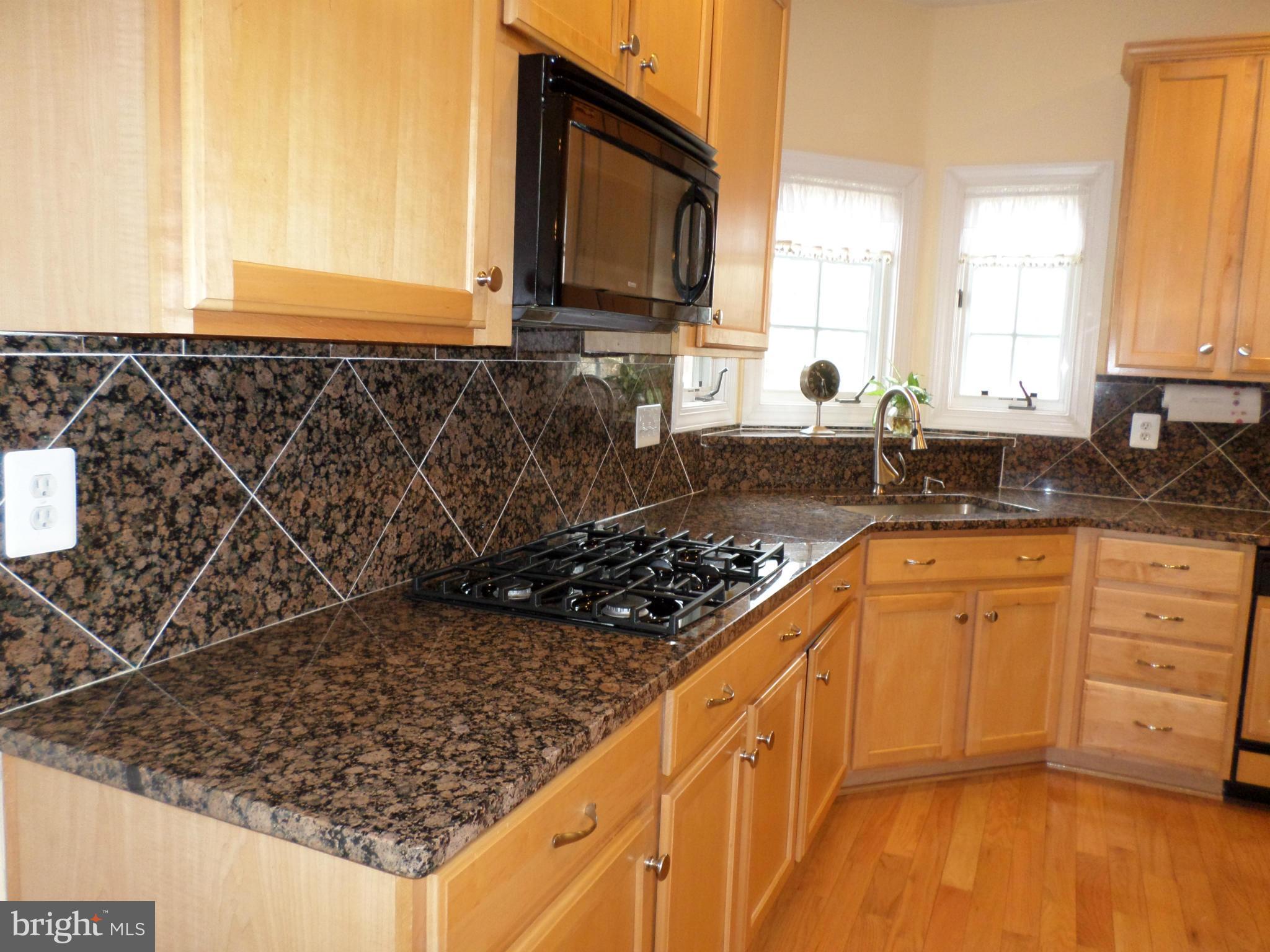8588 Beatrice Court Springfield, VA 22152 - Photo 30 of 30 Kitchen