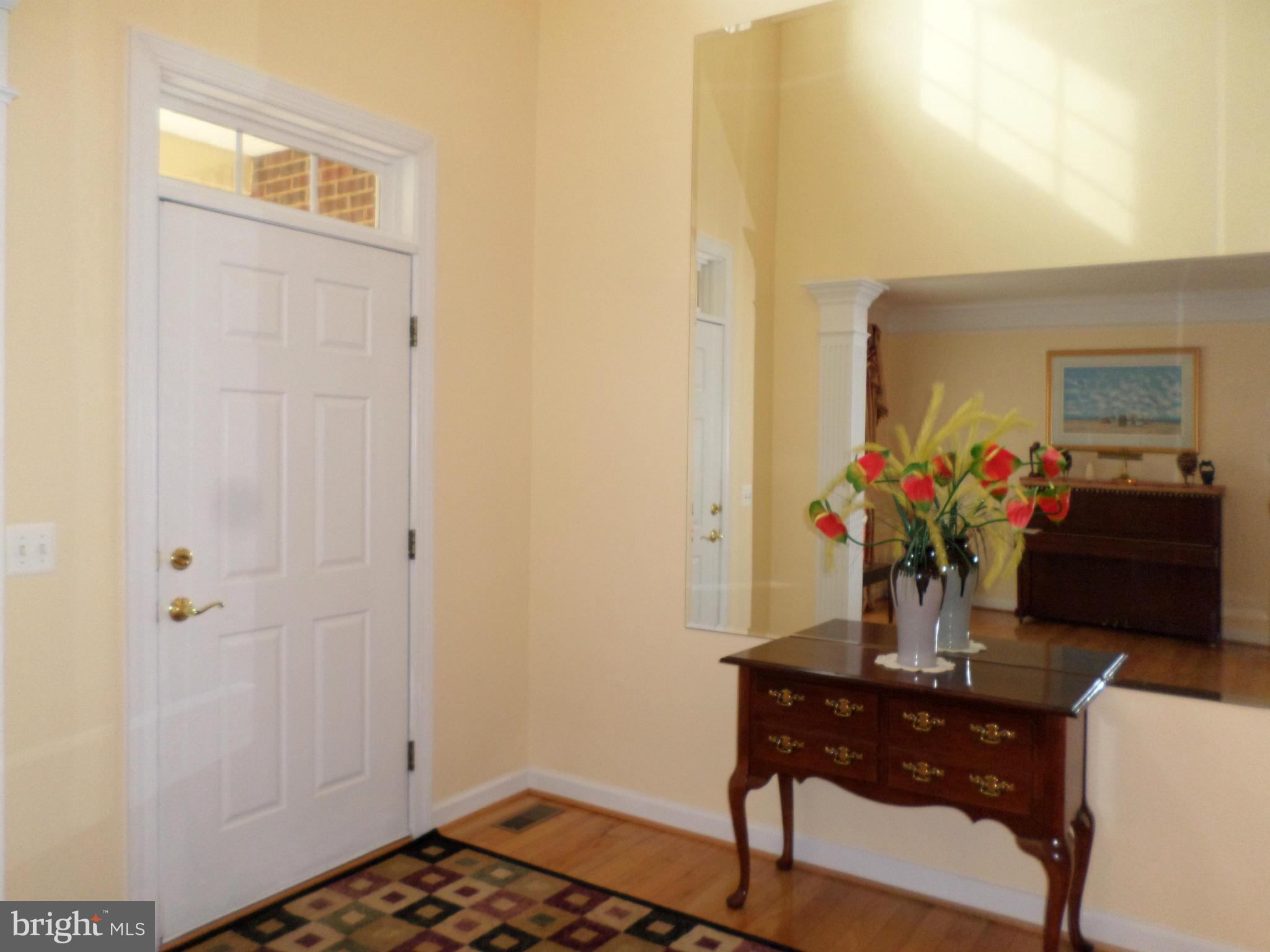 8588 Beatrice Court Springfield, VA 22152 - Photo 10 of 30 Interior (General)