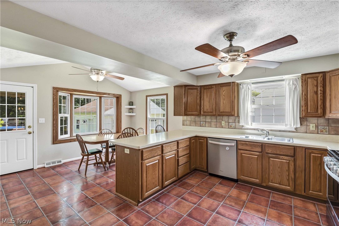 23426 Alexander Road North Olmsted, OH 44070 - Photo 16 of 45
