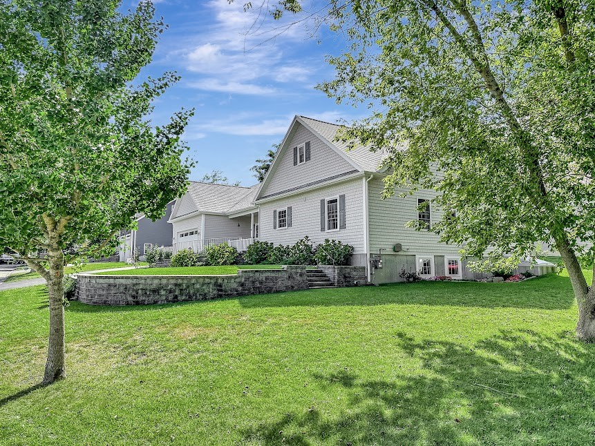 7 Deer Run Road Bristol, RI 02809 - Photo 34 of 42 Gallery Image 34