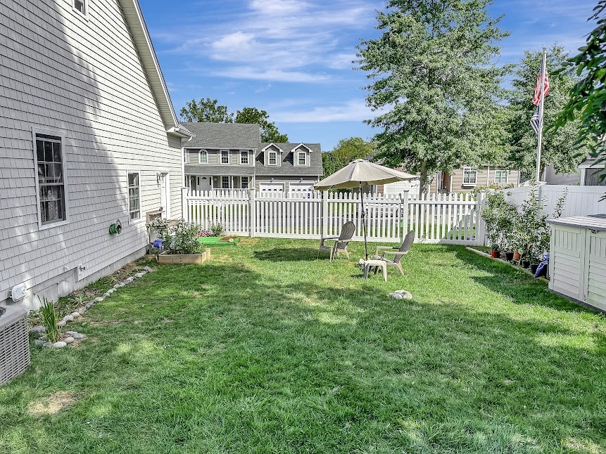 7 Deer Run Road Bristol, RI 02809 - Photo 37 of 42 Gallery Image 37