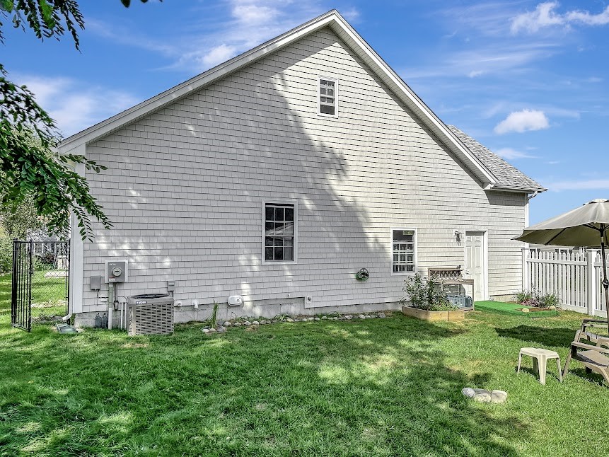 7 Deer Run Road Bristol, RI 02809 - Photo 38 of 42 Gallery Image 38