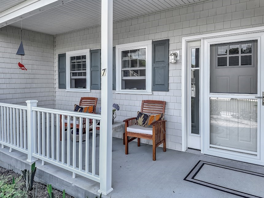7 Deer Run Road Bristol, RI 02809 - Photo 9 of 42 Gallery Image 9