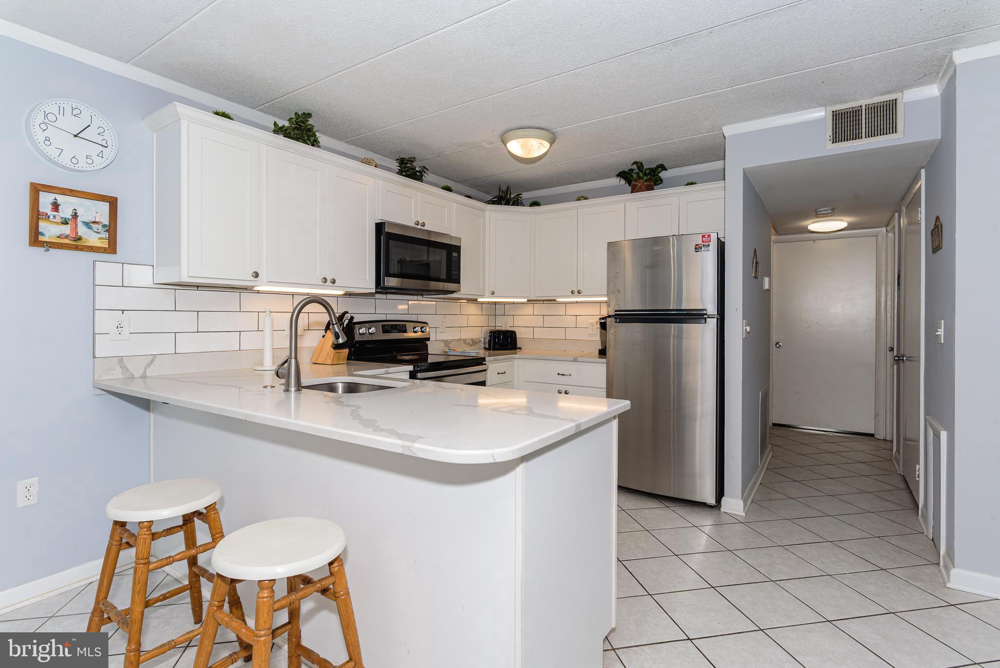 17 70th Street, Unit 18 Ocean City, MD 21842 - Photo 3 of 32