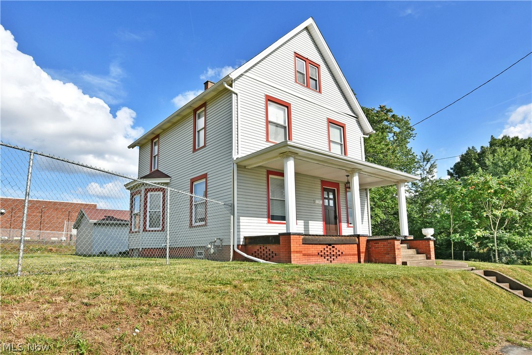 622 High Avenue Southwest Canton, OH 44707 - Photo 3 of 50