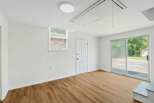 $2,300 | 2118 Crystal Drive, Nashville, TN 37210