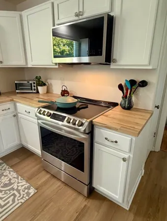 $2,300 | 2118 Crystal Drive, Nashville, TN 37210