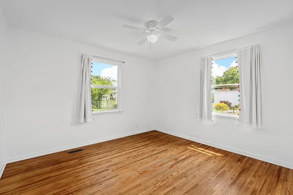 $2,300 | 2118 Crystal Drive, Nashville, TN 37210