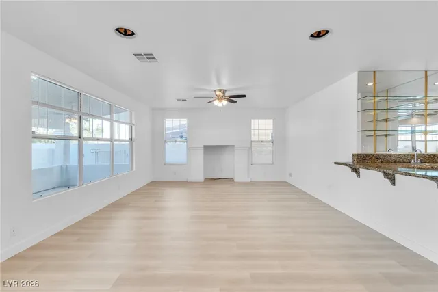 $3,295 | 3986 Windansea Street, Las Vegas, NV 89147