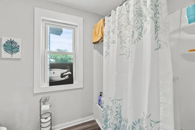 $240,000 | 305 Irving Street, Joliet, IL 60432