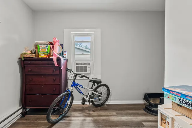 $240,000 | 305 Irving Street, Joliet, IL 60432