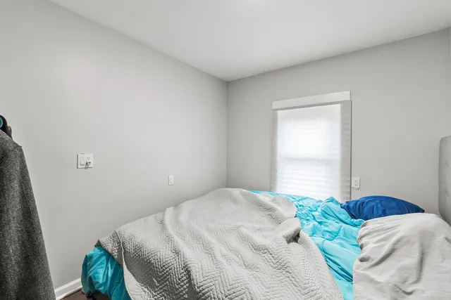 $240,000 | 305 Irving Street, Joliet, IL 60432