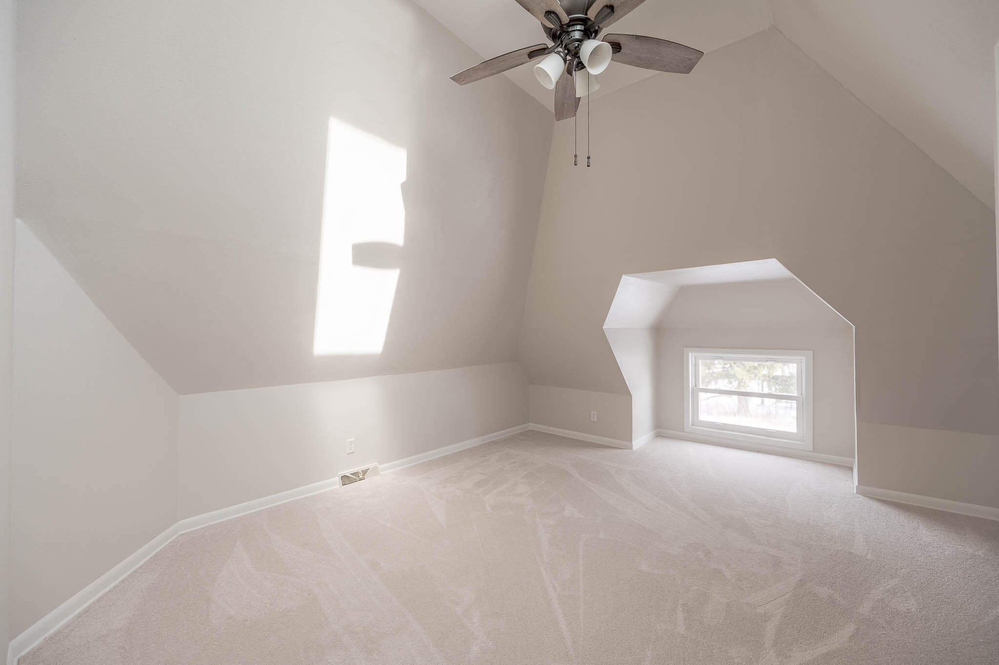 14703 Washington Avenue Union Grove, WI 53182 - Photo 9 of 18 Washington - 017