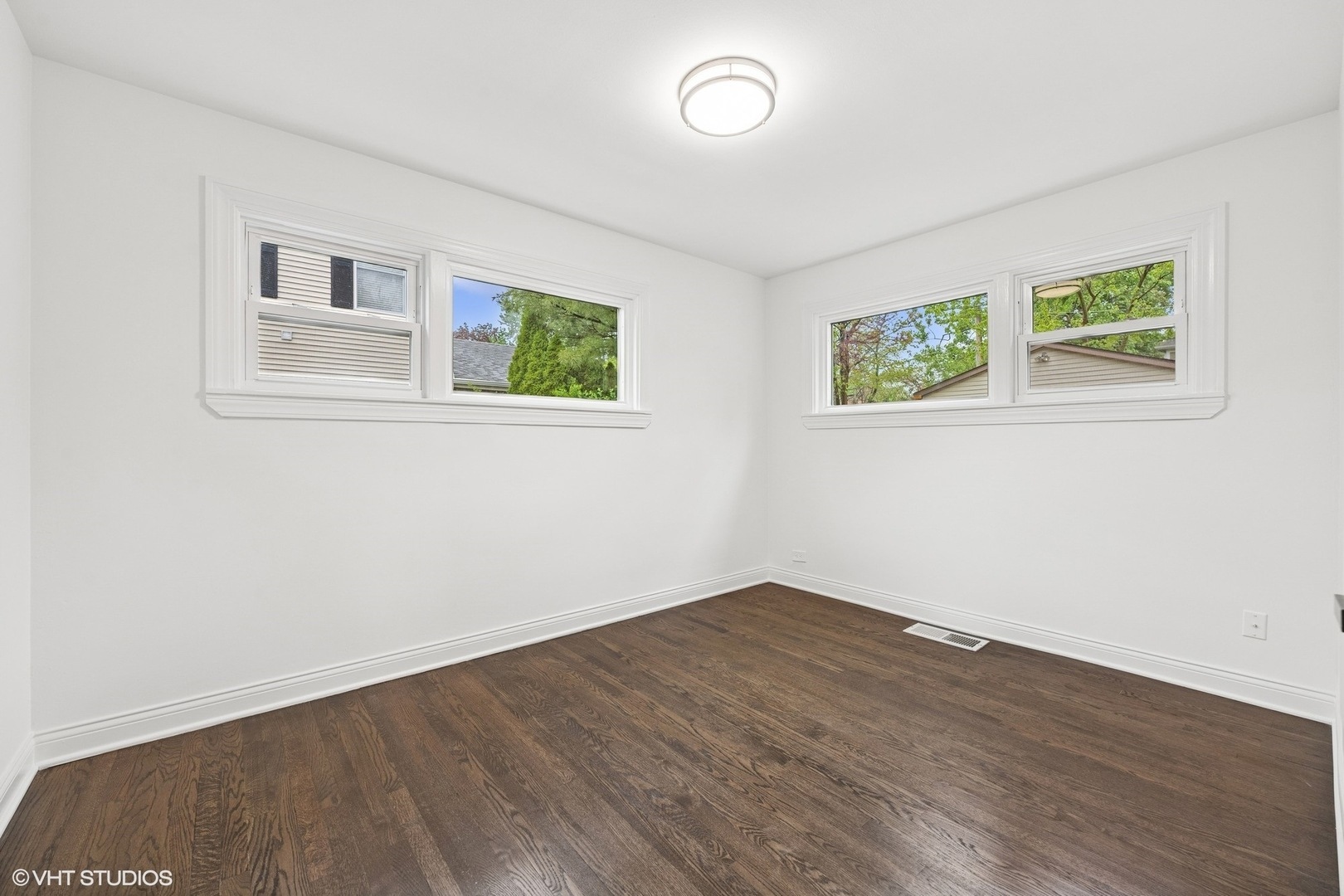 2272 Asbury Road Northbrook, IL 60062 - Photo 20 of 26