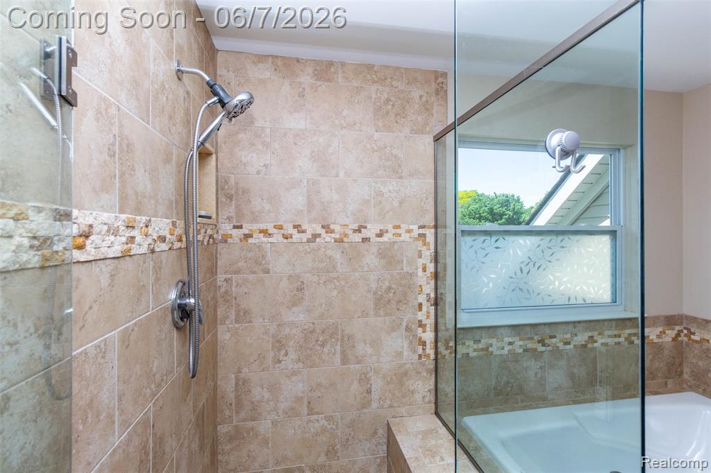 36039 Curtis Road Livonia, MI 48152 - Photo 24 of 61