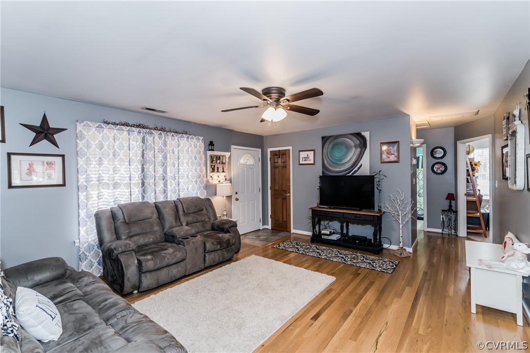 3606 Tanbark Road North Chesterfield, VA 23235 - Photo 11 of 44 Gallery Image 11