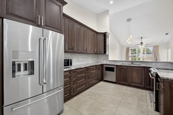 $3,200 | 2620 East Aragon Boulevard, Unit 3, Sunrise, FL 33313