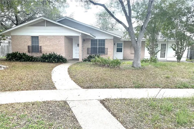 $1,600 | 1403 Kingfisher Drive, Beeville, TX 78102