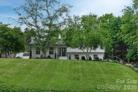 $775,000 | 1910 Wensley Drive, Charlotte, NC 28210