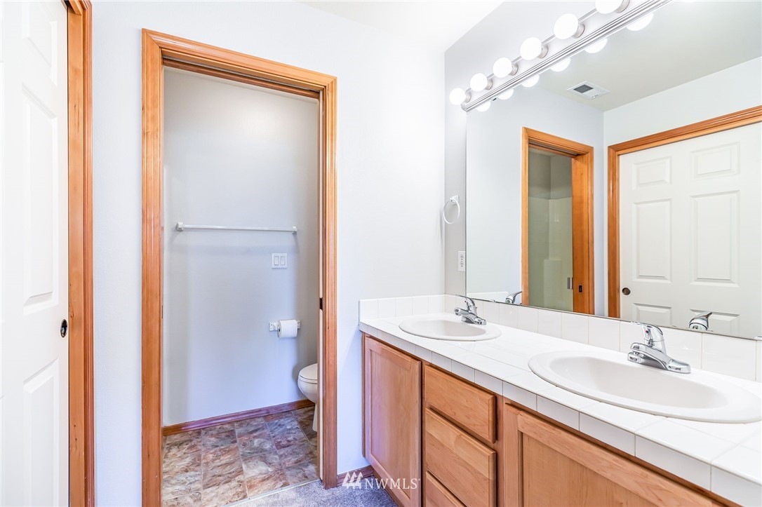 18864 108th Lane Southeast Renton, WA 98055 - Photo 19 of 35 Gallery Image 19