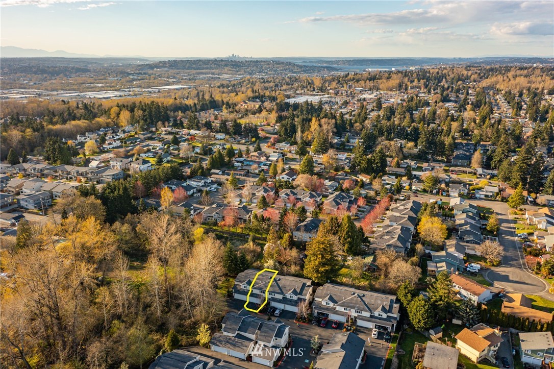 18864 108th Lane Southeast Renton, WA 98055 - Photo 34 of 35 Gallery Image 34