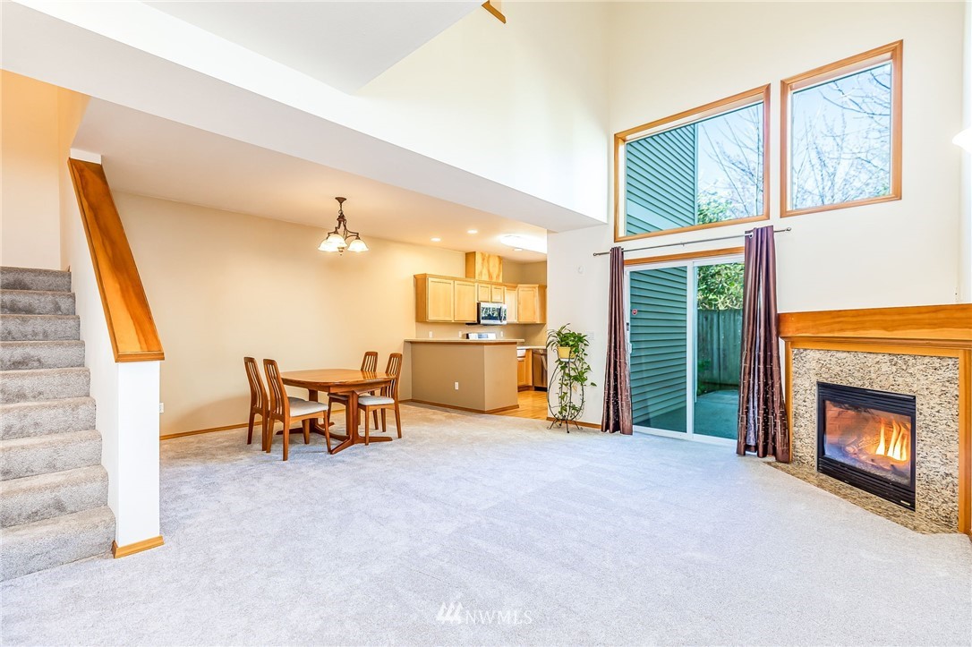 18864 108th Lane Southeast Renton, WA 98055 - Photo 8 of 35 Gallery Image 8