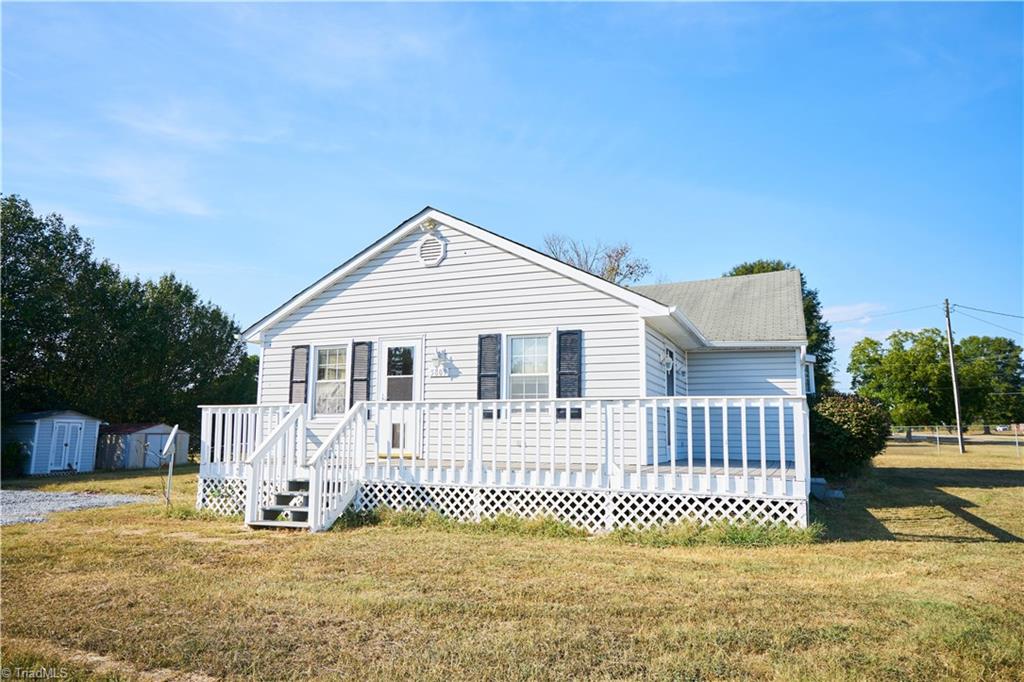 5809 Gumtree Road Winston-Salem, NC 27107 - Photo 2 of 20 Gallery Image 2