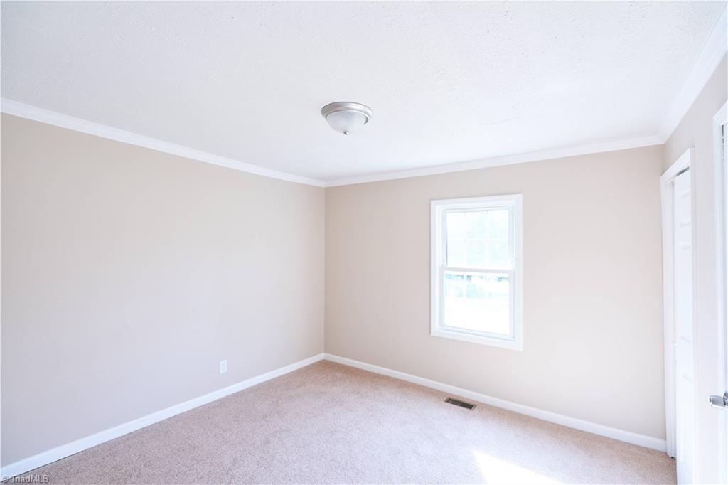 5809 Gumtree Road Winston-Salem, NC 27107 - Photo 11 of 20 Gallery Image 11